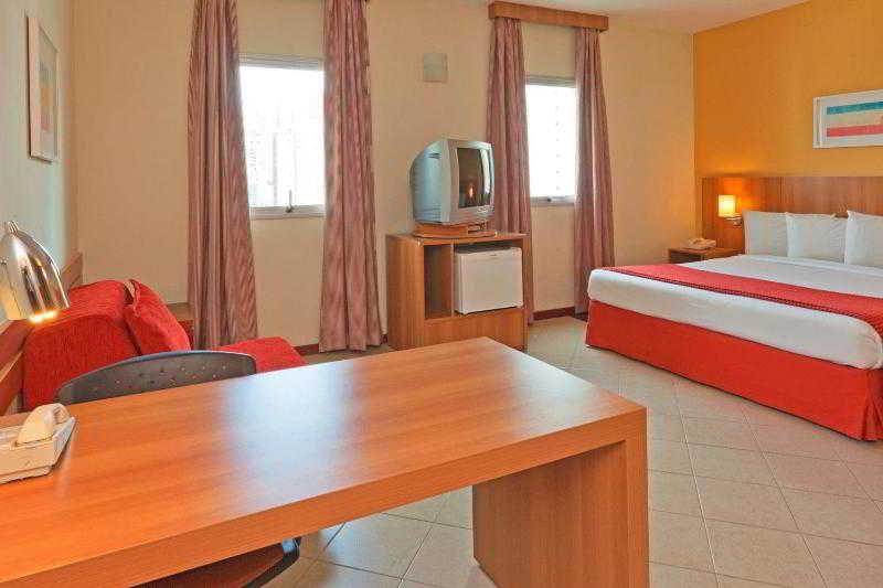 Holiday Inn Express Avenida Sumare Sao Paulo Room photo